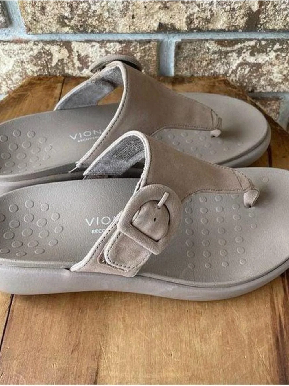 Vionic Activate Sandals, Women’s, Excellent Condition